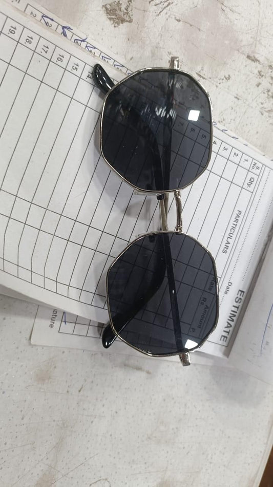 Suga Octagon Round Black Sunglass